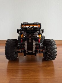 predám Lego Technic 42099 RC na diaľkové ovládanie - 2