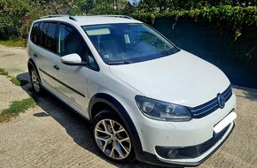 VW Touran CROSS DSG - 2