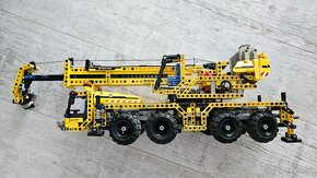 Predám LEGO Technic 8053 - Mobile Crane - 2