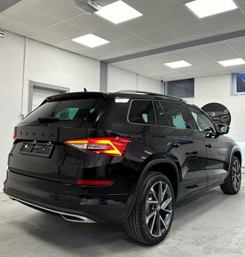 Skoda Kodiaq Sportline 2.0TDI 140Kw 4x4 Virtual/Tazne/360 - 2