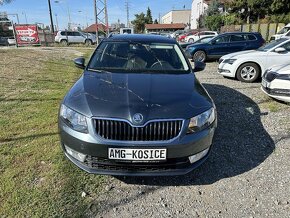 Škoda Octavia Combi 2.0 TDI Ambition DSG - 2