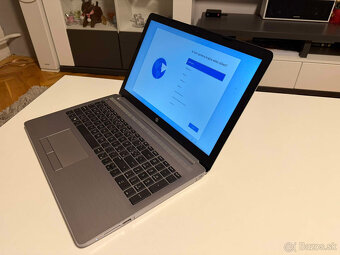 HP 255 G7 3C101ES + taška na notebook zdarma - 2