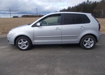 Volkswagen Polo 1,2 60 000KM tažné, benzín manuál 40 kw - 2