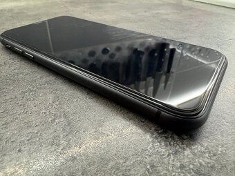 iphone 11 128gb cierny - 2