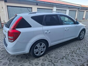 Kia Ceed 1,6 crdi 85kw 2010 24500km - 2