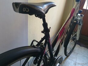 Damsky trekovy bicykel CTM Bora 2 - 2