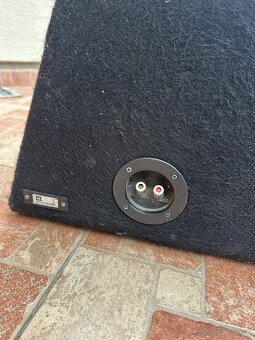 JBL subwoofer do auta - 2