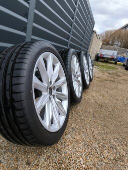 5x112 R19 255/40 - 2