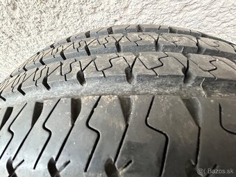 Predám 195/60 r16 C letné  pneu - 2