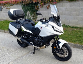 Prednám Honda NT1100 s len 2000 km - 2