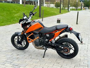 Predám KTM Duke 690 - 2