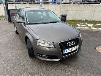 Audi A3 Sportback 1.6 TDI 105k DPF Ambiente (2012) - 2