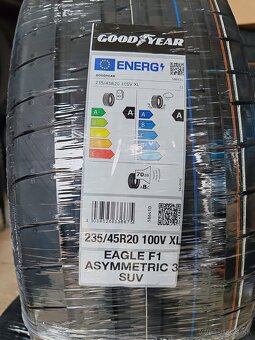 Letné pneumatiky GoodYear 235/45 R20 100V - 2