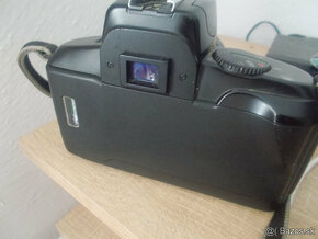 CANON EOS 750 - 2