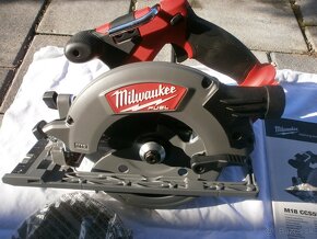 Predam okruznu pilu Milwaukee M18 CCS55-0X - 2