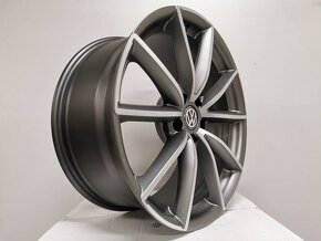 Vw Arteon, Passat alu disky 8J R18 5x112 ET48 - 2