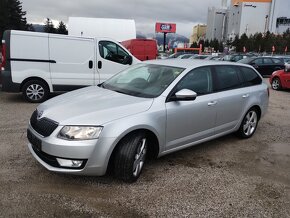 Škoda Octavia Combi 2.0 TDI Ambition - 2