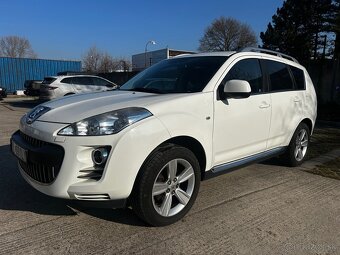 Predam Peugeot 4007 4X4 , v super stave 7miestne. - 2