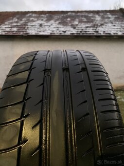 Triangle sportex 225/40 r18 - 2