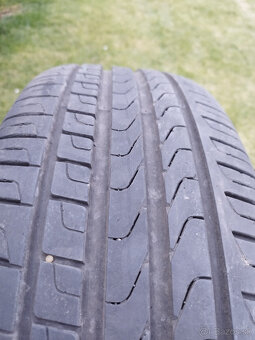 Predám letné pneumatiky Pirelli 235/55 R19 - 2