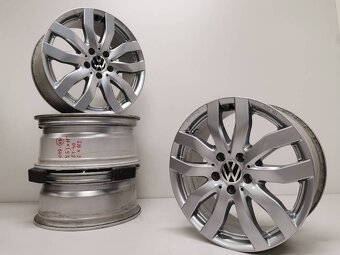 Škoda Karoq, Vw EOS alu disky 5x112 R17 ET40 7,5J - 2