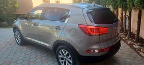 Kia sportage 1,7Crdi 2015 max vybava alcantra.navi. - 2