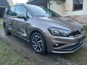 VW GOLF SPORTSVAN 1.5TSI 96kw r.11/2018 plně pojizdné,dohoda - 2