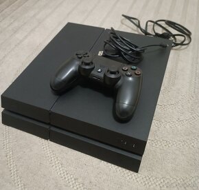 Herná konzola PS4 + dualshock ovládač + hry - 2