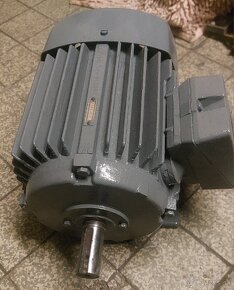 Motor 2,2kW 2880ot/min - 2