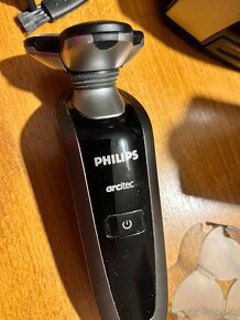 Predám holiaci strojček Philips - 2