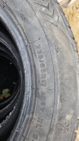 Snowgrip 235/65 r17 - 2