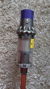 Dyson Cyclone V10 Absolute (SV12)100%funkny ale bez adaptéra - 2