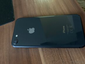 predám iphone 8 128GB - 2