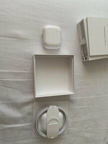 Apple AirPods (3. generácia) s konektivitou Magsafe - 2