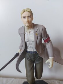 Reiner Braun figúrka - Attack on Titan - 2