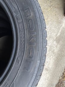 Nokian wr 215/60 r16 - 2