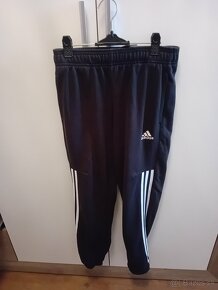 Adidas tepláková súprava č. 146      15  eur - 2