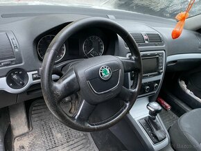 Skoda oktavia 2 1,6Tdi facelift 7dsg - 2