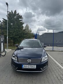 Volkswagen Passat B7 2.0tdi manuál - 2