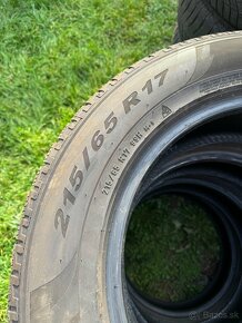 Pneumatiky 215/65r17 zimne - 2