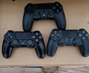 PS4 Pro +(Volant s pedalmi) - 2