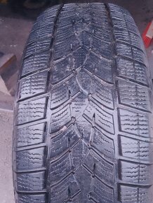 2x zimné pneumatiky 215/65 r 17 - 2