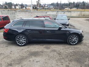 ŠKODA SUPERB COMBI L&K 2.0 CRTDI 140KW DSG 4X4 - 2