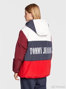 Tommy Hilfiger vatovaná bunda - 2