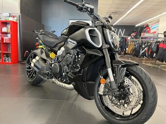 Ducati Diavel V4 Black 2024 - 2