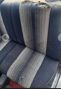 Škoda 130 zadné sedadlá - 2