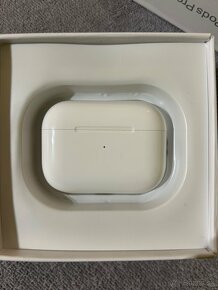 Apple AirPods pro gen2 - 2