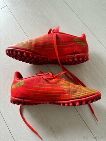 Detske tarfy Adidas Predator vel.35 - 2