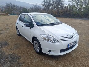 Toyota Auris - 2