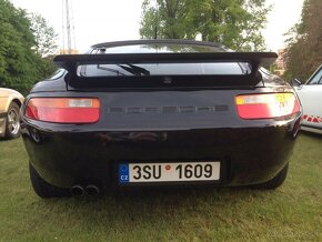 PORSCHE 928 GT - 2